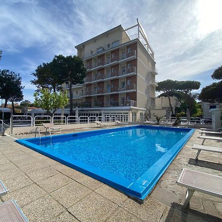 Hotel Franca Milano Marittima Exterior photo