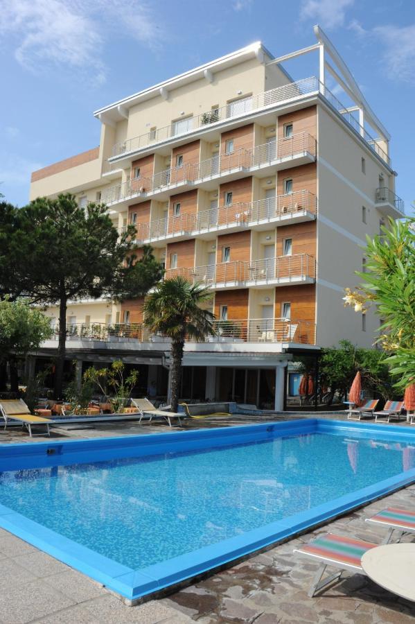 Hotel Franca Milano Marittima Exterior photo