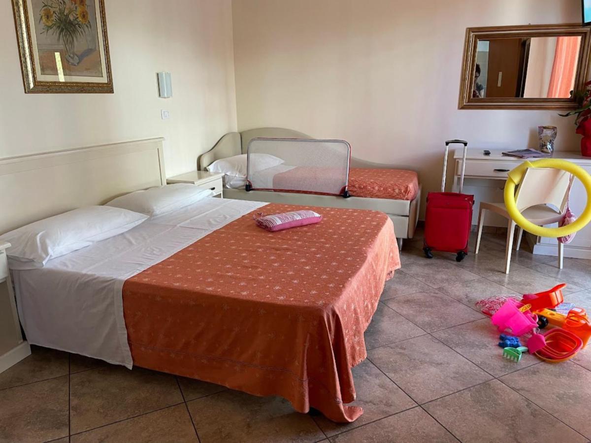 Hotel Franca Milano Marittima Exterior photo