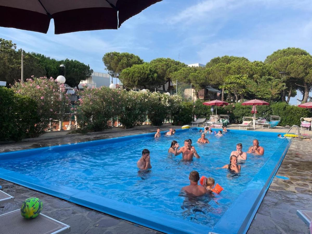 Hotel Franca Milano Marittima Exterior photo