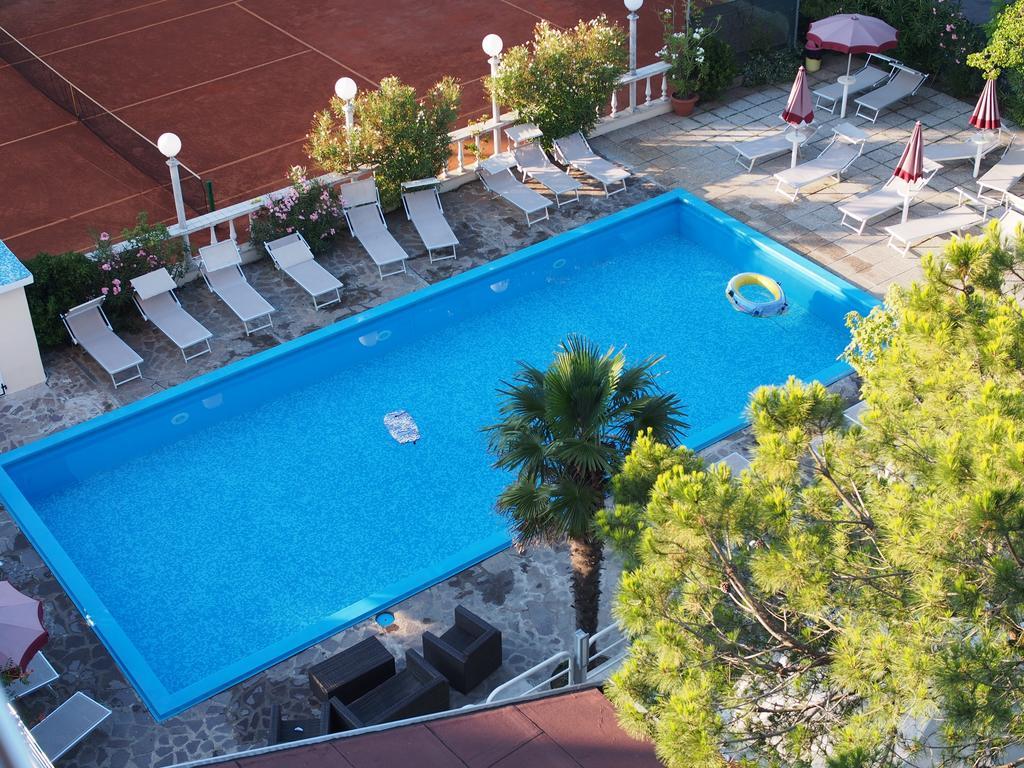Hotel Franca Milano Marittima Exterior photo
