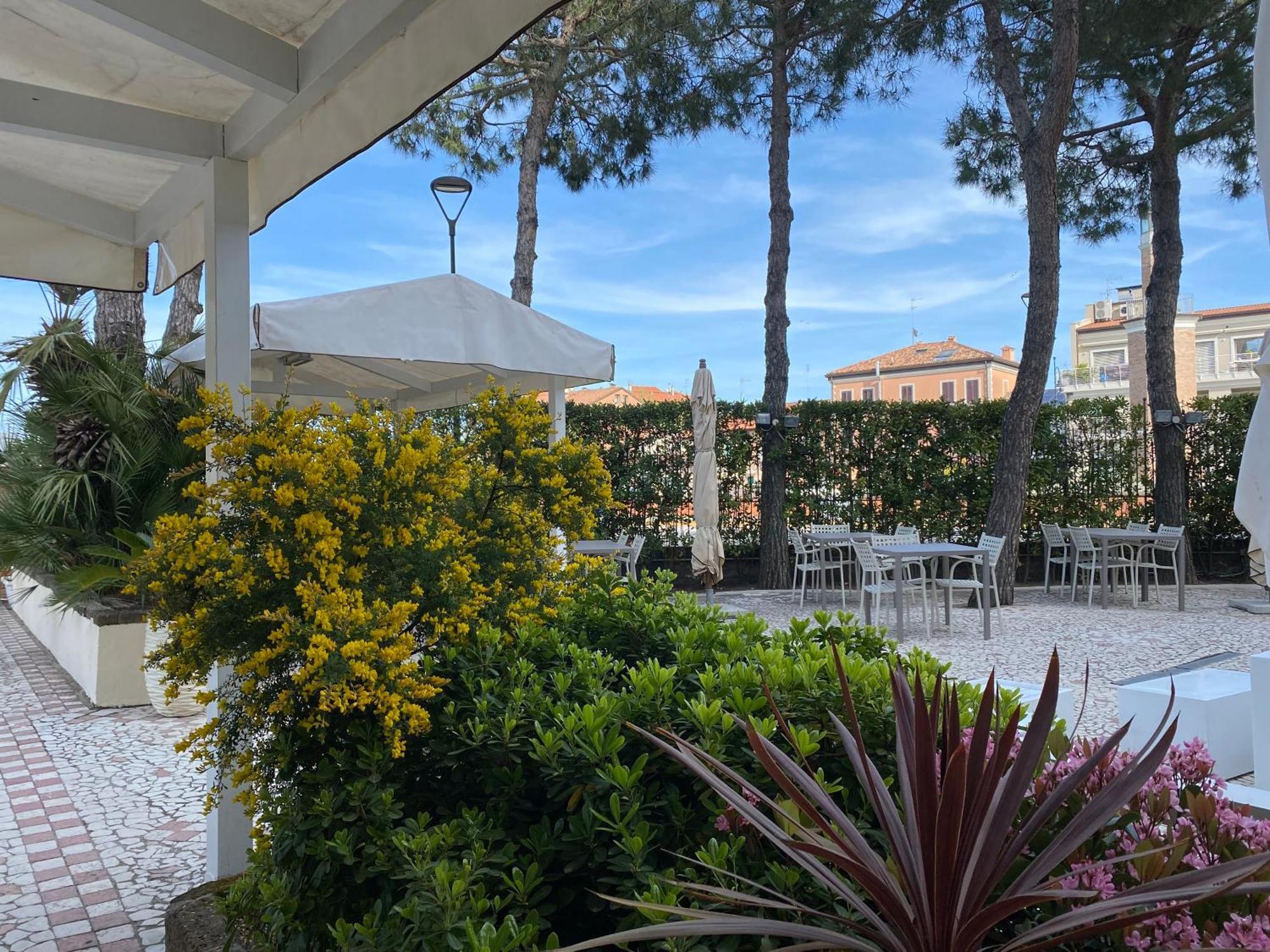 Hotel Franca Milano Marittima Exterior photo