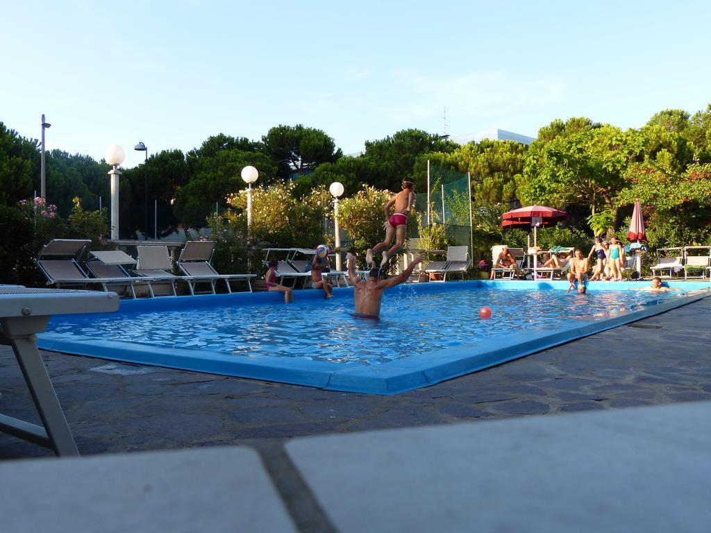 Hotel Franca Milano Marittima Exterior photo