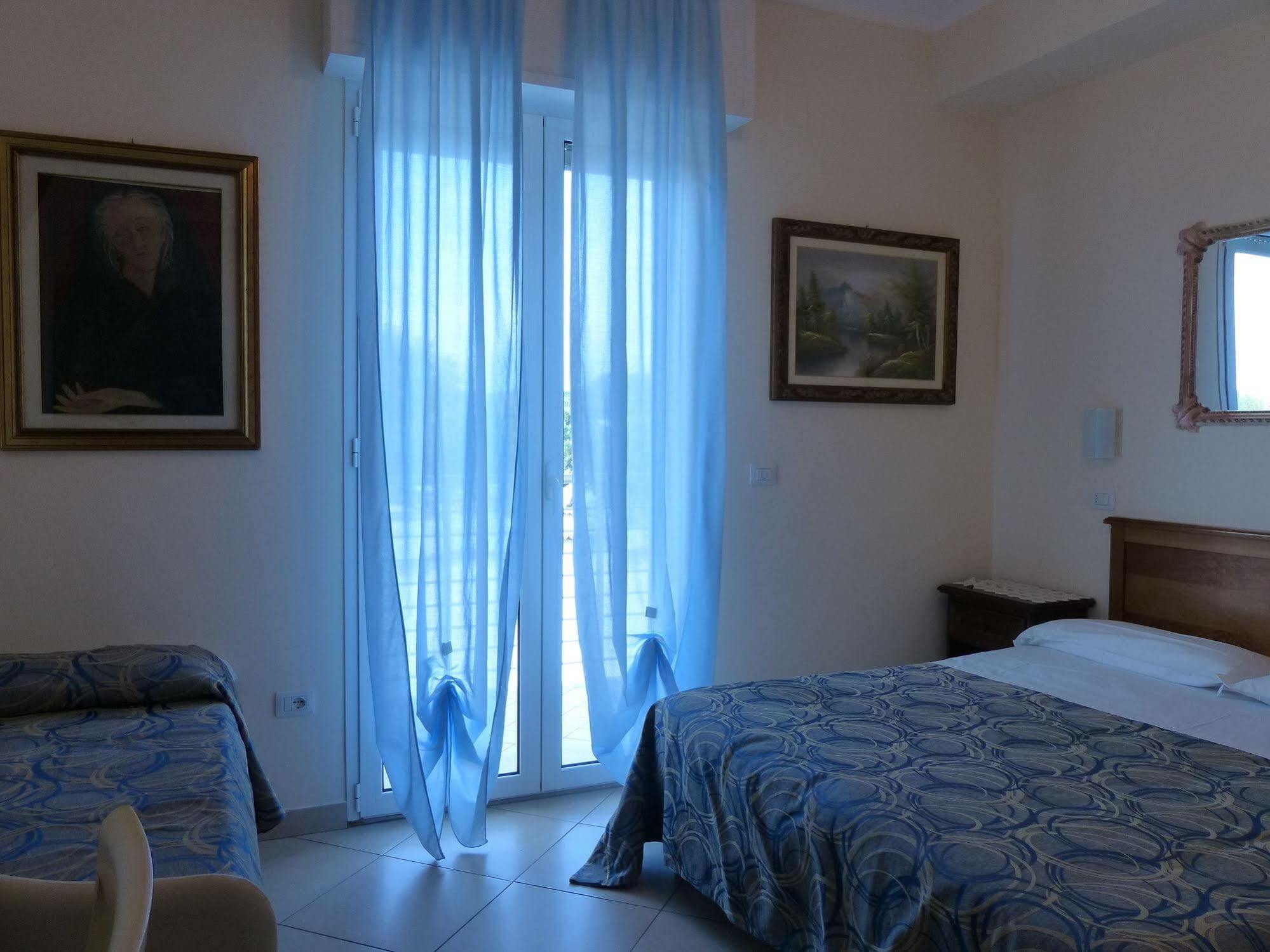 Hotel Franca Milano Marittima Exterior photo