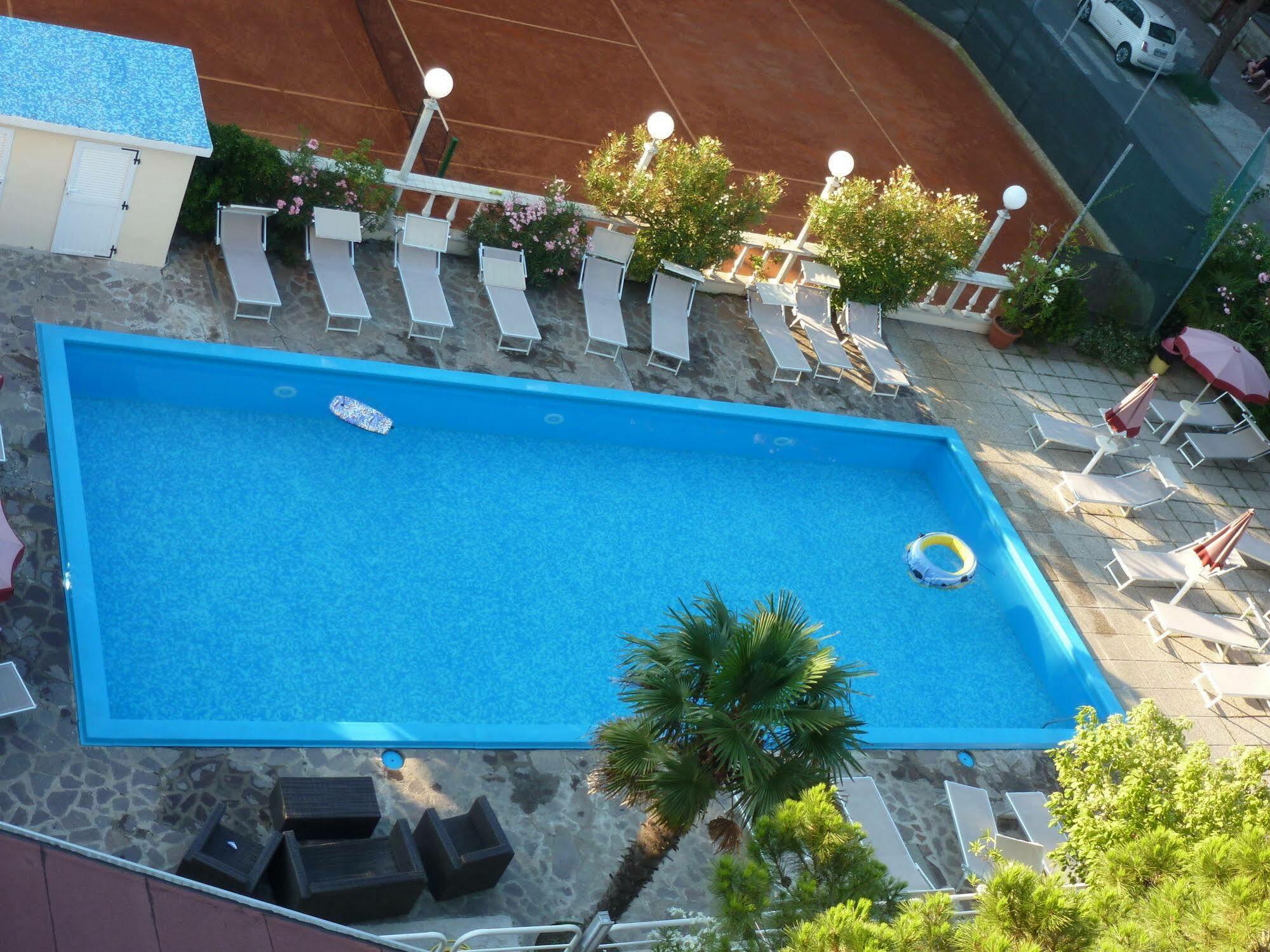 Hotel Franca Milano Marittima Exterior photo