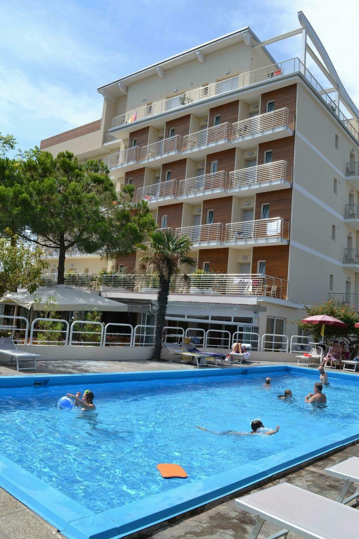 Hotel Franca Milano Marittima Exterior photo
